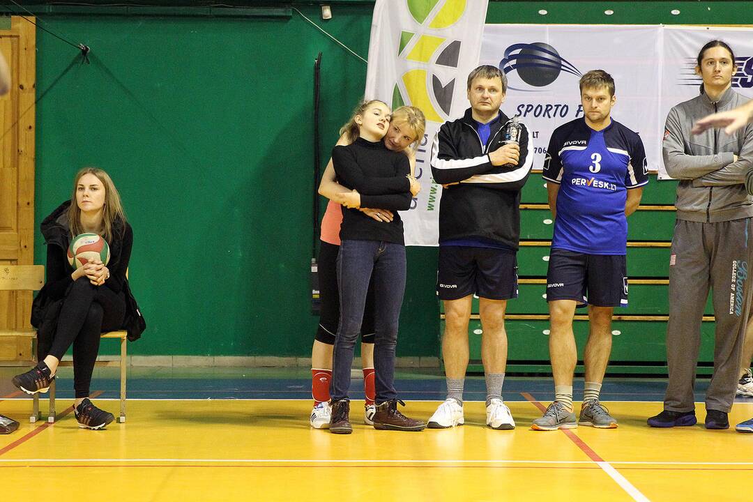 Mėgėjų tinklinio 4x4 turnyras sporto halėje