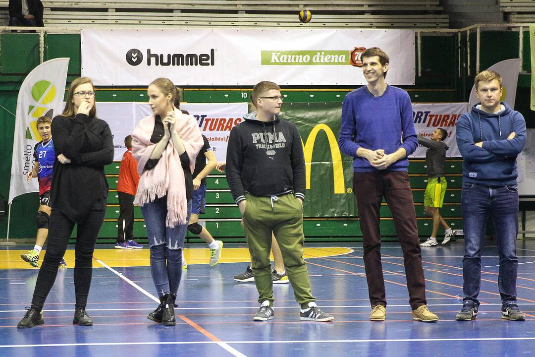 Mėgėjų tinklinio 4x4 turnyras sporto halėje