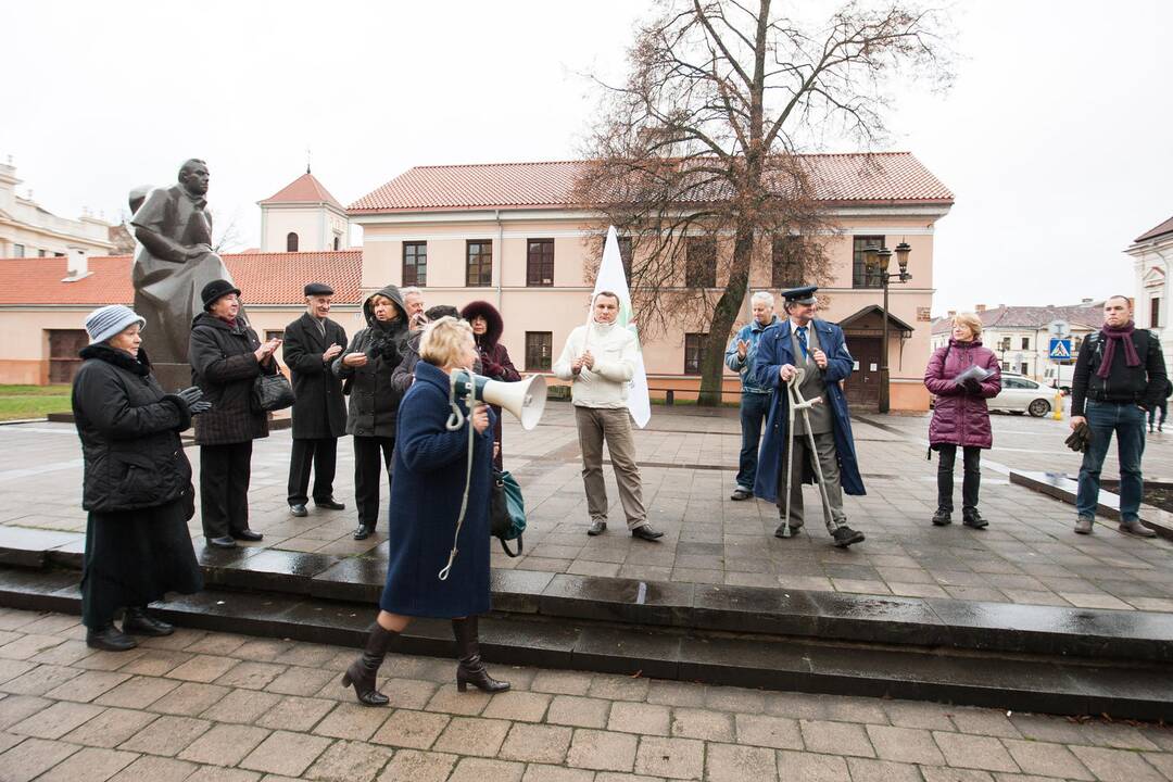 Mitingas prieš atliekų deginimo gamyklos statybas Kaune