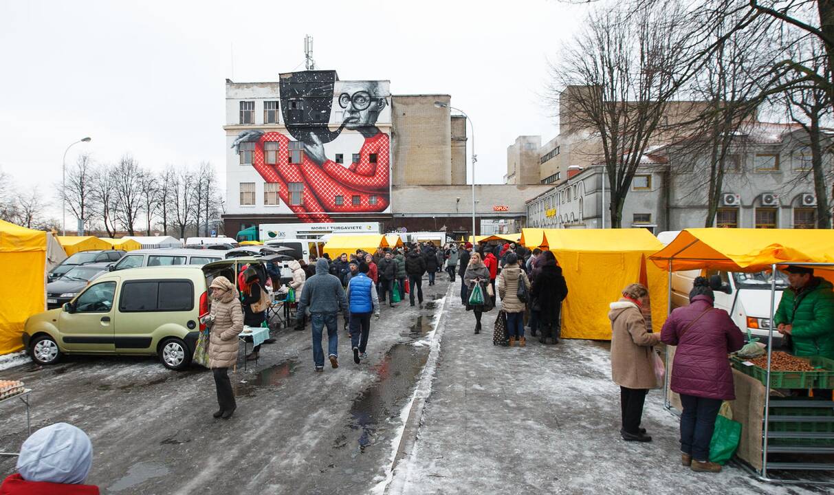 Ūkininkų turgelis prie Kauno pilies 