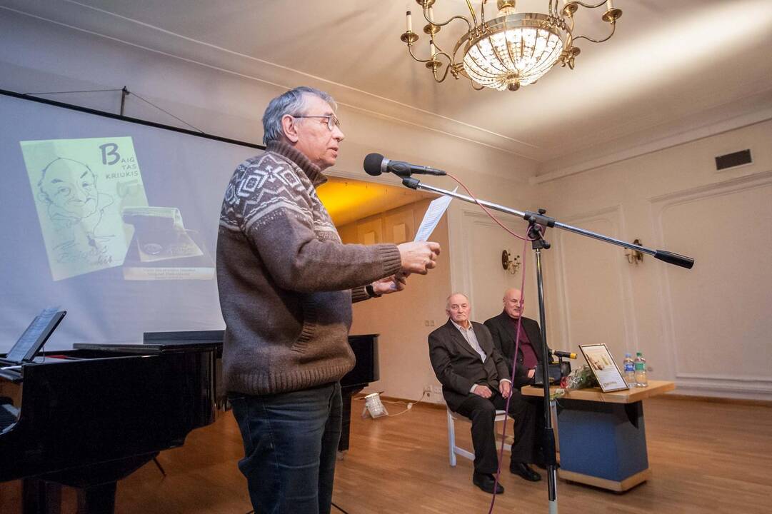 Vieno lito premijos laureatu paskelbtas A. Dabulskis