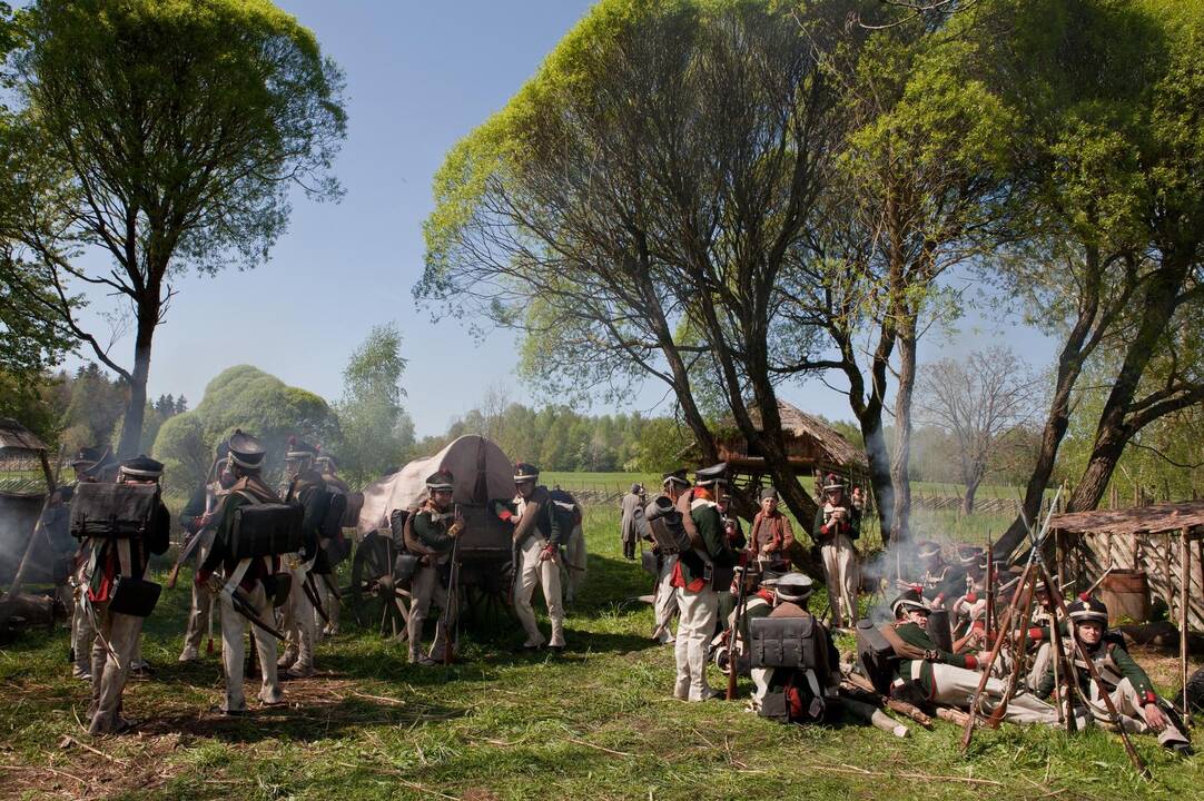 Lietuvoje kurtas BBC serialas „Karas ir taika“