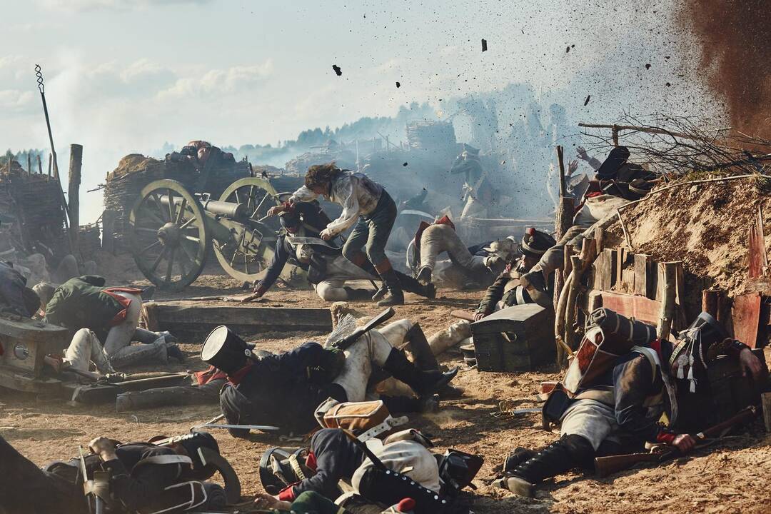 Lietuvoje kurtas BBC serialas „Karas ir taika“