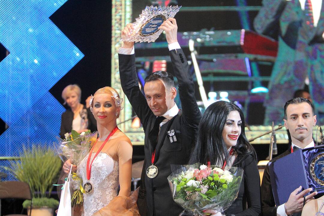 Pasaulio sportinių šokių profesionalų čempionatas