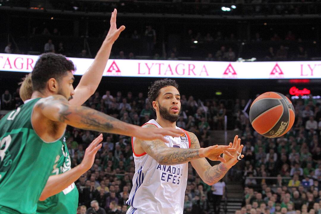Eurolyga: „Žalgiris“ – „Anadolu“ 68:76