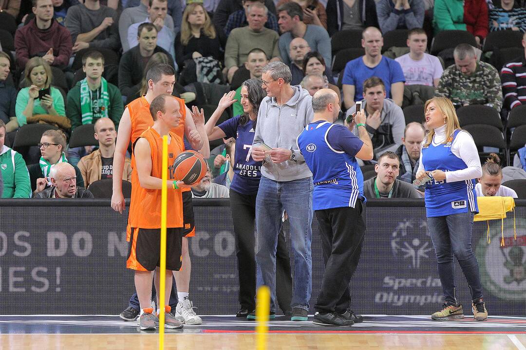 Eurolyga: „Žalgiris“ – „Anadolu“ 68:76