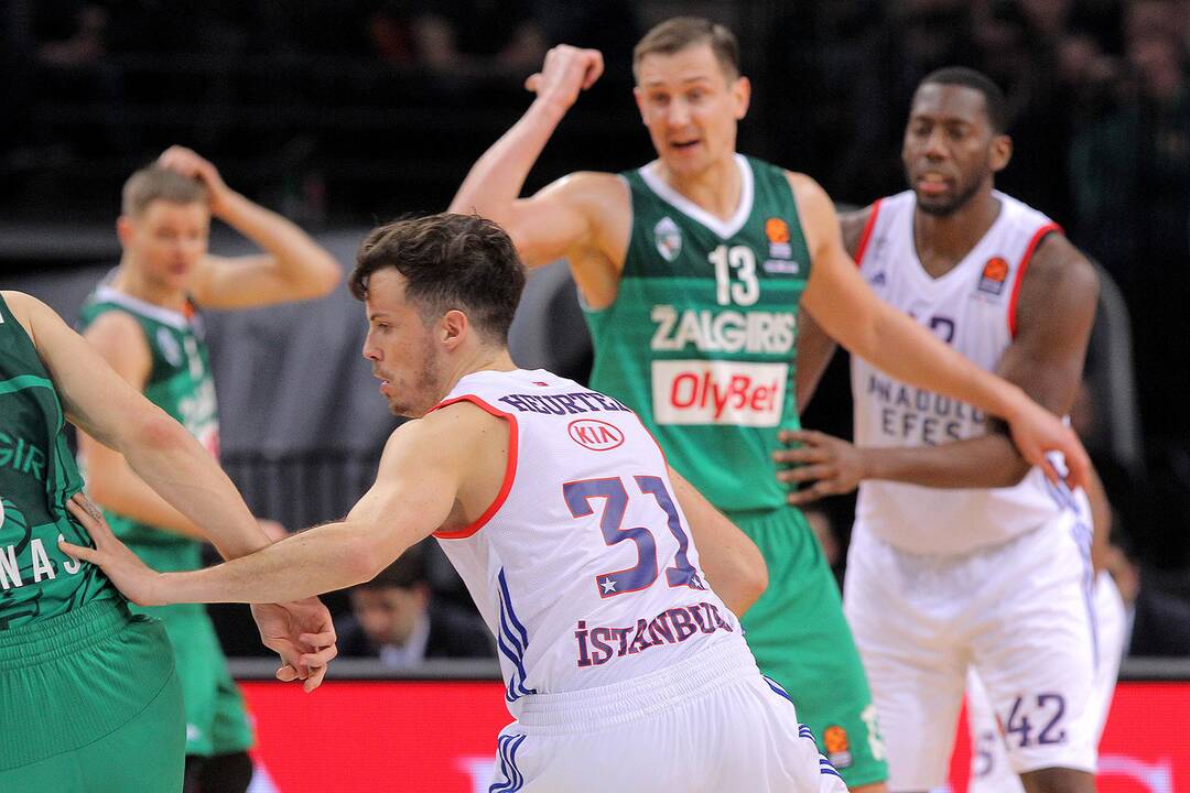 Eurolyga: „Žalgiris“ – „Anadolu“ 68:76