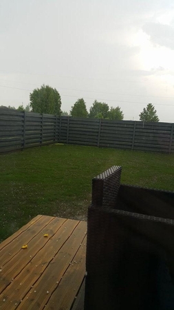 Pajūryje iš dangaus pabiro ledai