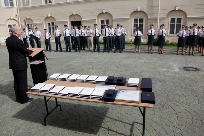 Vilniaus apskrities VPK darbuotojams – padėkos už nepriekaištingą tarnybą