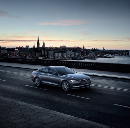 Pasaulinė premjera: pristatomas ilgai lauktas sedanas „Volvo S90“
