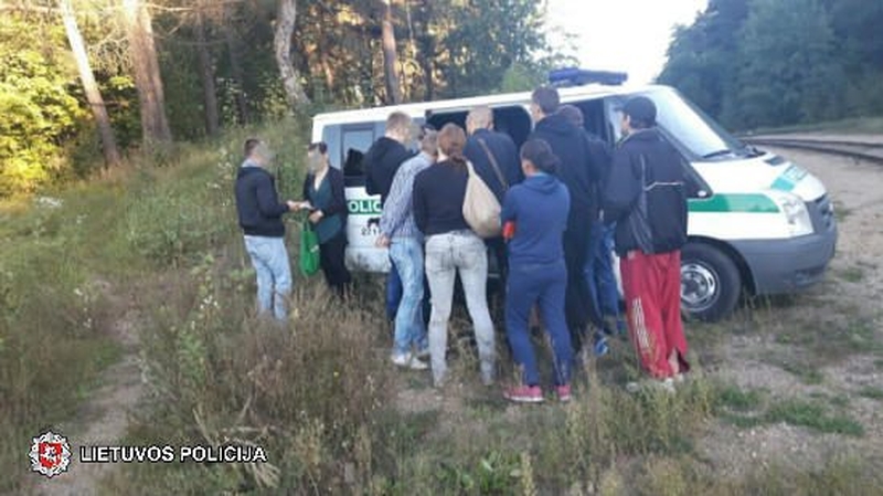 Per dieną sostinės čigonų tabore policijai įkliuvo 48 narkomanai