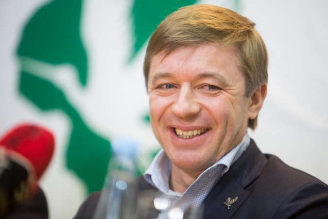 „Valstiečiai“ partijos pirmininku perrinko R. Karbauskį