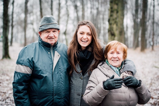 Ieva Zasimauskaitė (viduryje)