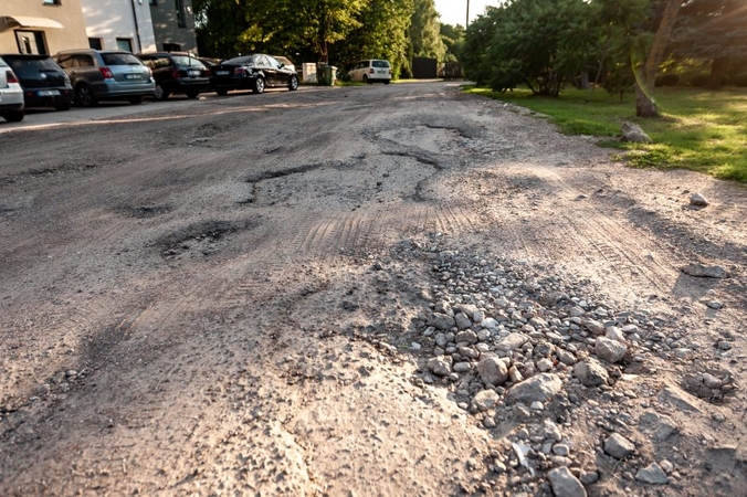 Savivaldybė į priekaištus: anksčiau ar vėliau bus sutvarkytos visos gatvės