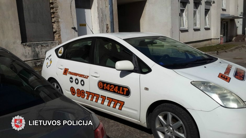 Sukčiai pas auką atskubėjo taksi