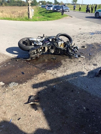 Tragiška avarija Kretingos rajone: motociklininkas žuvo vietoje