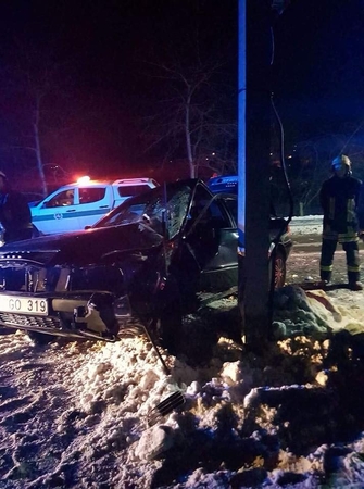 „Klevo lapo“ kelionė Kretingoje baigėsi smūgiu į stulpą