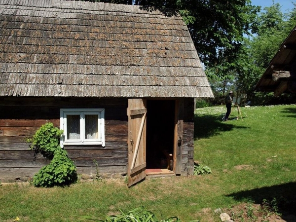 Drobėse gali užuosti jazminų kvapą