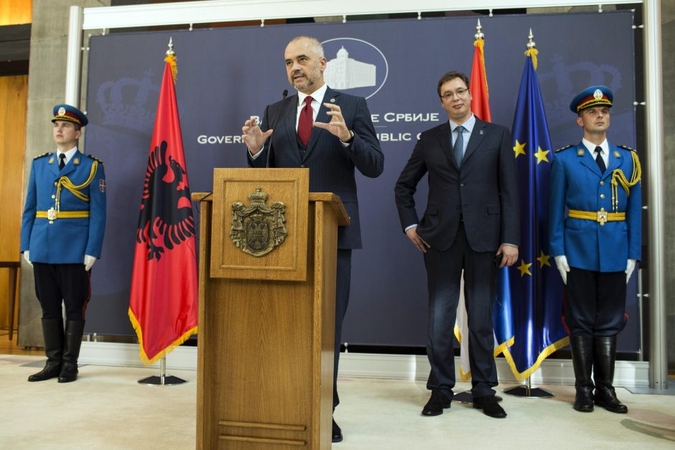 Albanijos ir Serbijos lyderiai per istorinį vizitą surėmė ietis dėl Kosovo