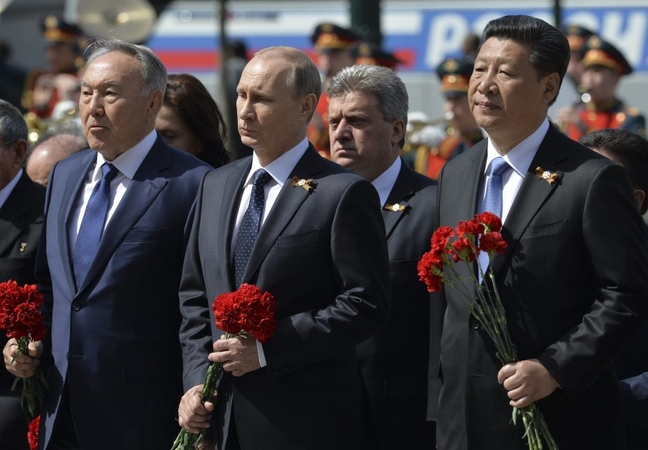 V. Putinas dėkojo sąjungininkams ir įgėlė JAV