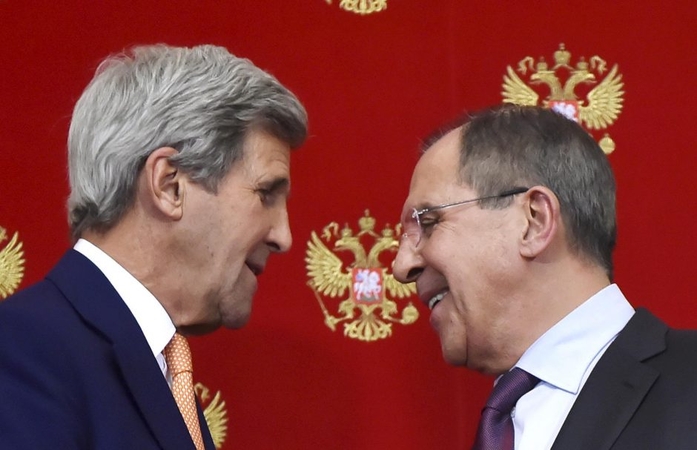 JAV ir Rusija tebesilaiko skirtingų pozicijų dėl B. al Assado 