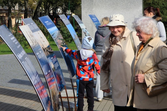 Klaipėdos centre, prie "Arkos" –  fotografijų paroda „Dvi jūros, viena istorija"