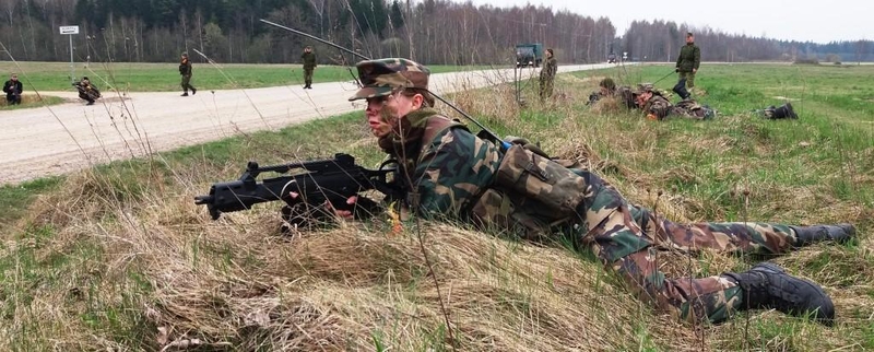Savanoriai dalyvavo karinėse pratybose