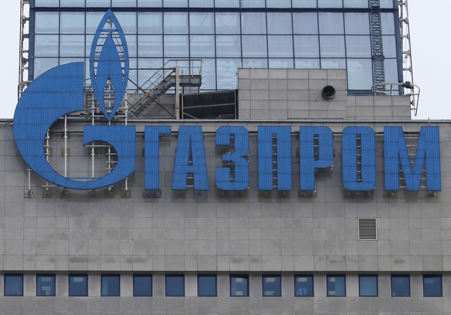 „Gazprom“ veržiasi į Lenkiją: per dvejus metus – keli šimtai degalinių