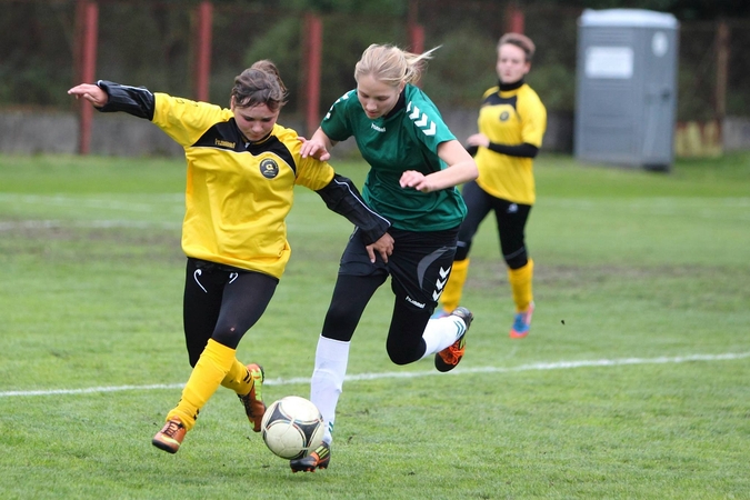 Moterų futbolo A lygos lyderės iškovojo eilines pergales