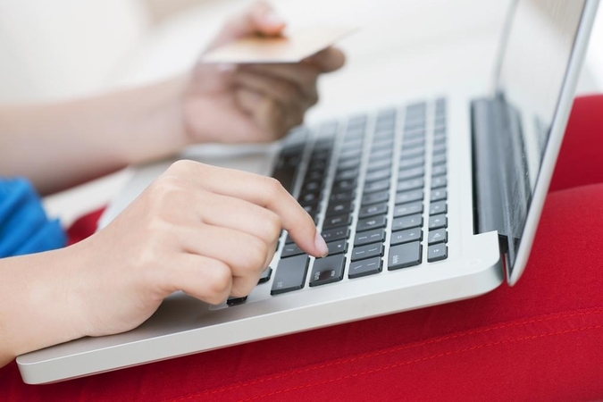 Elektroninių sąskaitų deklaravimas – tik pasiekus 15 tūkst. eurų apyvartą