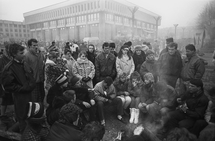 Kuriamas filmas „Sausio žmonės": ar pasidalysite savo prisiminimais?