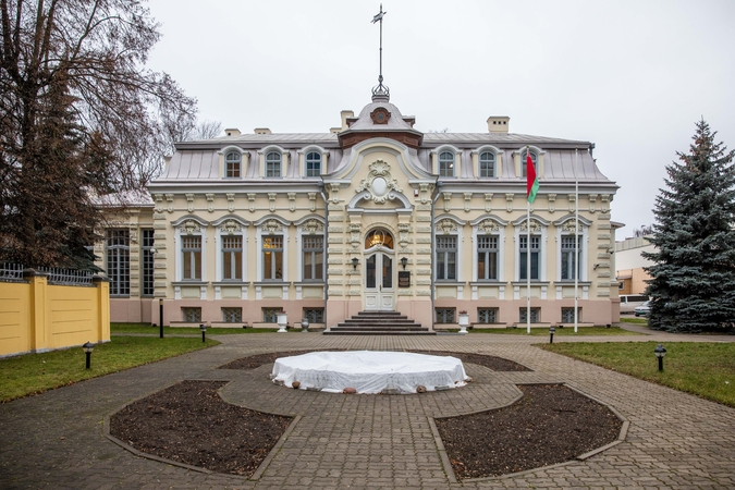 Minskas laikinai atšaukia ambasadorių iš Vilniaus, Lietuvai siūlo daryti tą patį