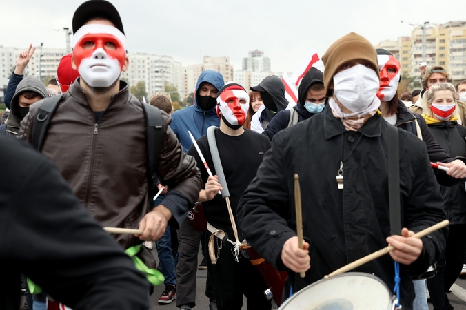 Baltarusijoje per protestus pirmadienį sulaikyta apie 40 žmonių