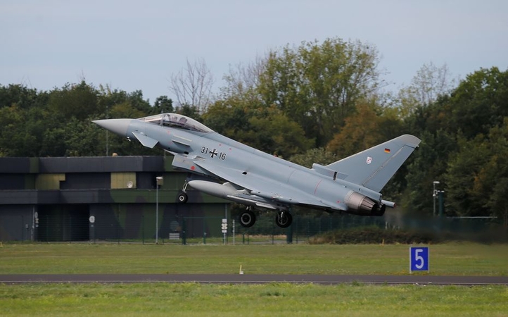 Vokietija įsigis 38 naujus „Eurofighter“ naikintuvus