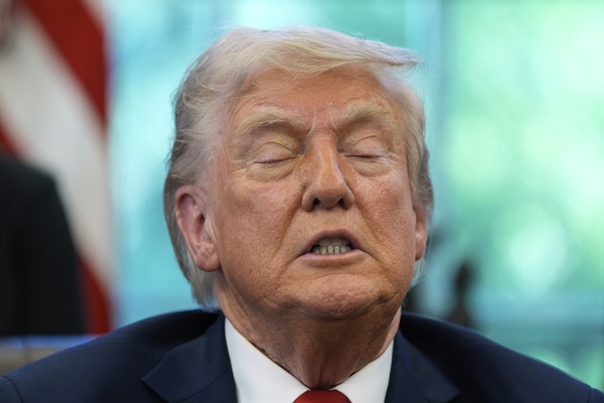 „Vladimirai, STOP!“: Trumpas priekaištauja Rusijai dėl smūgių Kyjivui