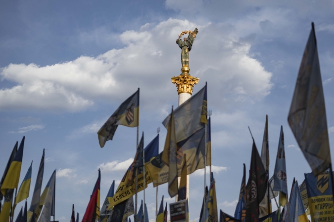 Apklausa: pusė ukrainiečių yra prieš teritorijų atidavimą