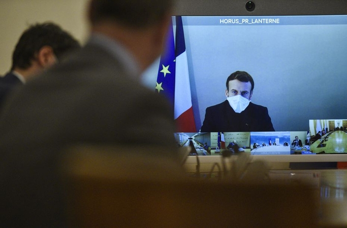 Koronavirusu sergantis Prancūzijos prezidentas E. Macronas jaučiasi geriau