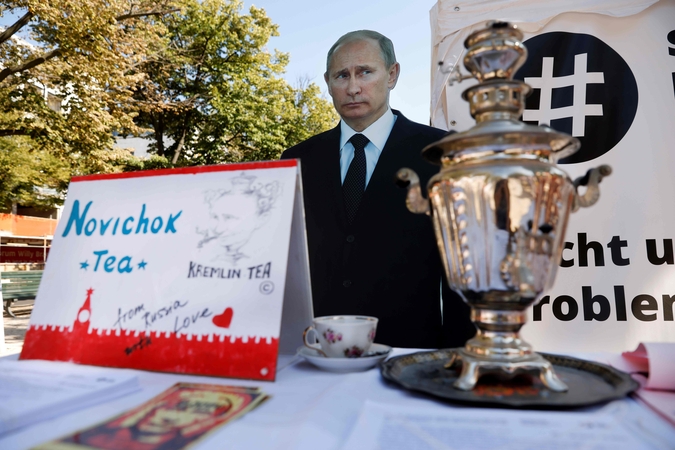 Maskvos atsakymas A. Navalnui: jo gyvybę išgelbėjo V. Putinas