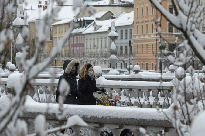 Slovėnija planuoja masinį testavimą, pratęsia karantiną