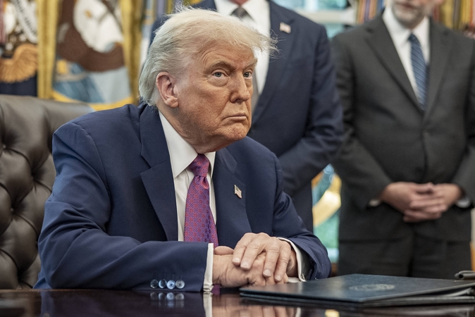 Trumpas: JAV iškelia savo personalą iš Artimųjų Rytų