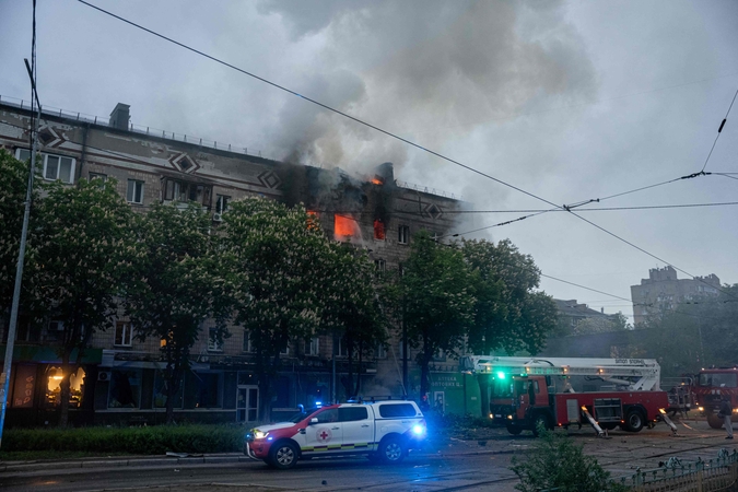 Rusijos siūlymą pradėti derybas lydėjo masinė dronų ataka