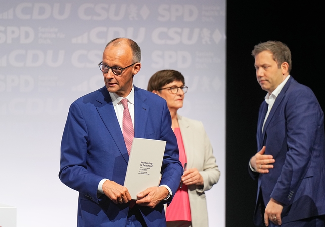 Vokietijos konservatoriai ir socialdemokratai pasirašė koalicijos sutartį