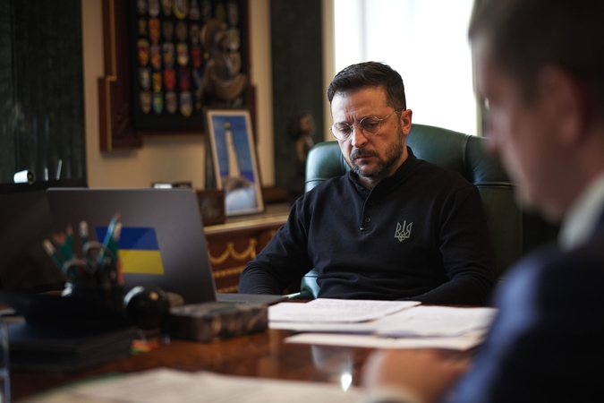 Prieš naujas derybas Zelenskis prieštarauja teritorijų perleidimui 