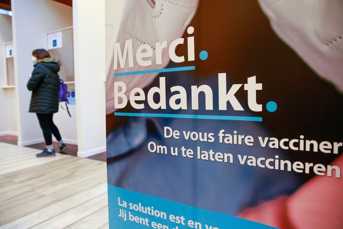 Belgija nusprendė neskiepyti „AstraZeneca“ vakcina vyresnių kaip 55 metų amžiaus žmonių