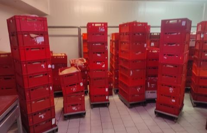 VMVT uždraudė nelegalaus mėsos išpjaustymo cecho veiklą