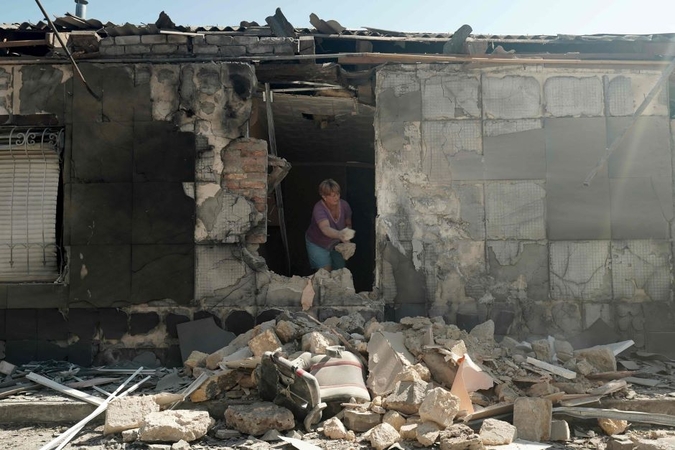 Rusijai apšaudžius Ukrainos Chersono sritį sužeisti septyni žmonės