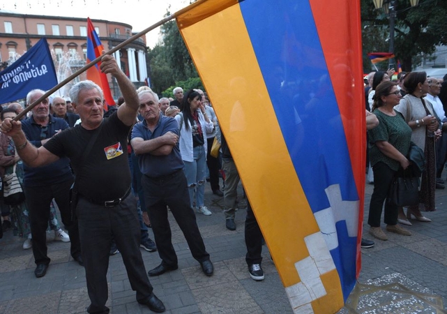 Azerbaidžanas reikalauja Armėnijos visiškai išvesti savo pajėgas iš Kalnų Karabacho