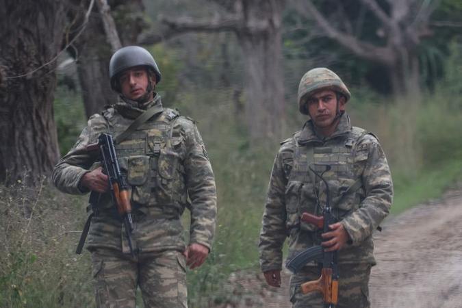 Armėnija ir Azerbaidžanas kaltina viena kitą šaudžius per sieną