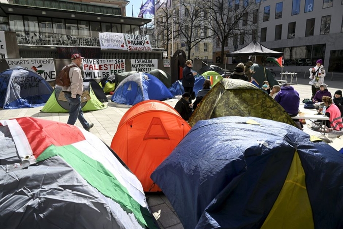 Vakarų Europos universitetuose daugėja propalestinietiškų studentų demonstracijų