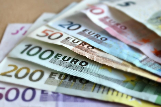 Advokato padėjėju prisistatęs vyras iš klaipėdiečio išviliojo 10 tūkst. eurų